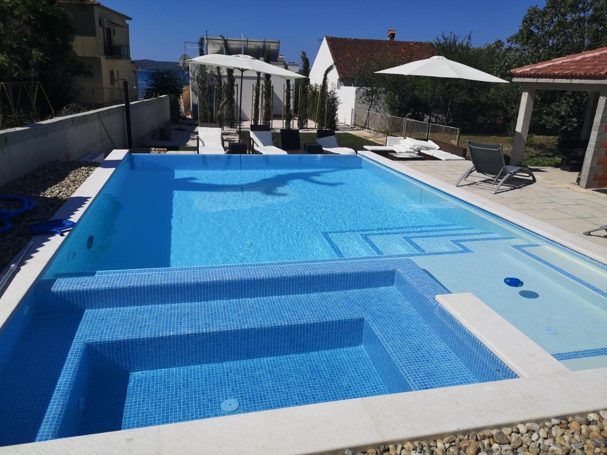 Villa Lukas Sukošan Exteriér fotografie