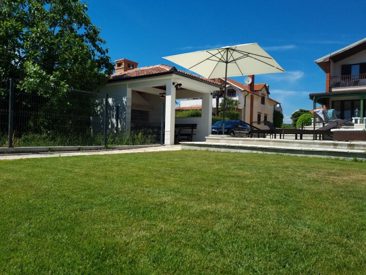 Villa Lukas Sukošan Exteriér fotografie