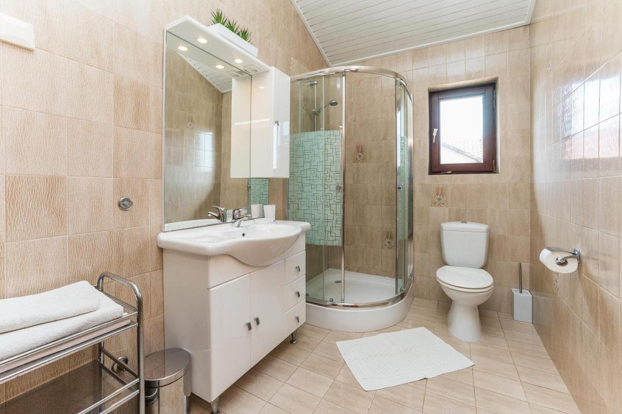 Villa Lukas Sukošan Exteriér fotografie