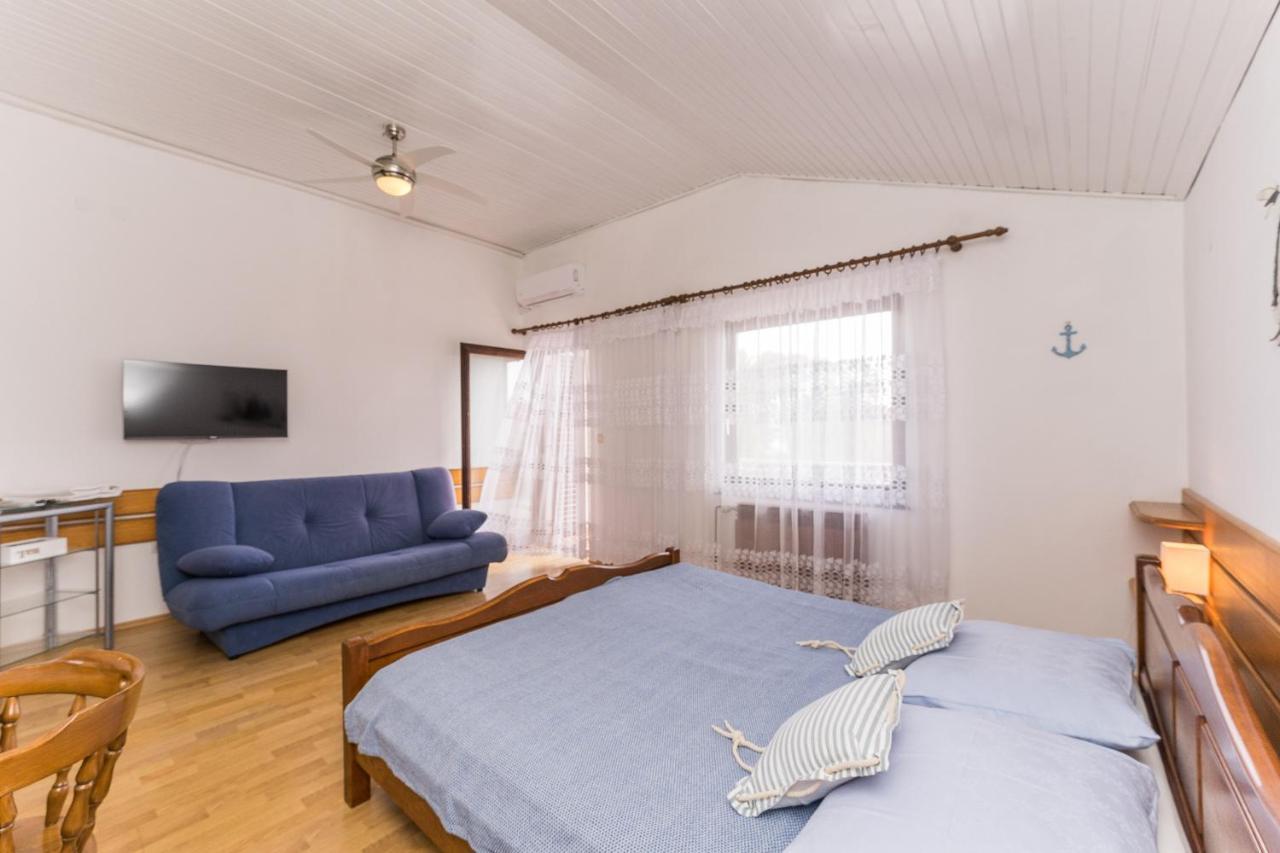 Villa Lukas Sukošan Exteriér fotografie